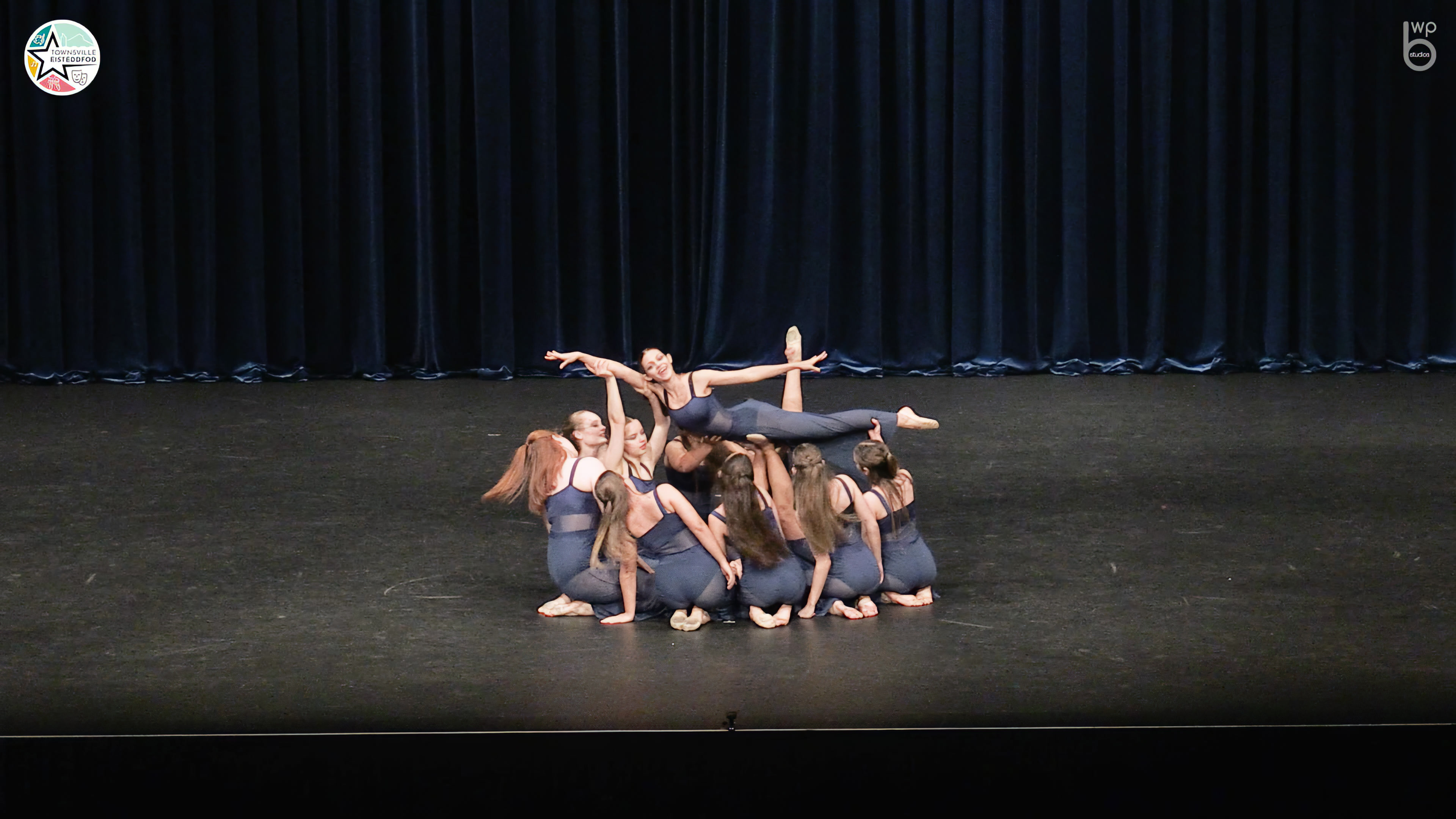 Banana Life performance still 2