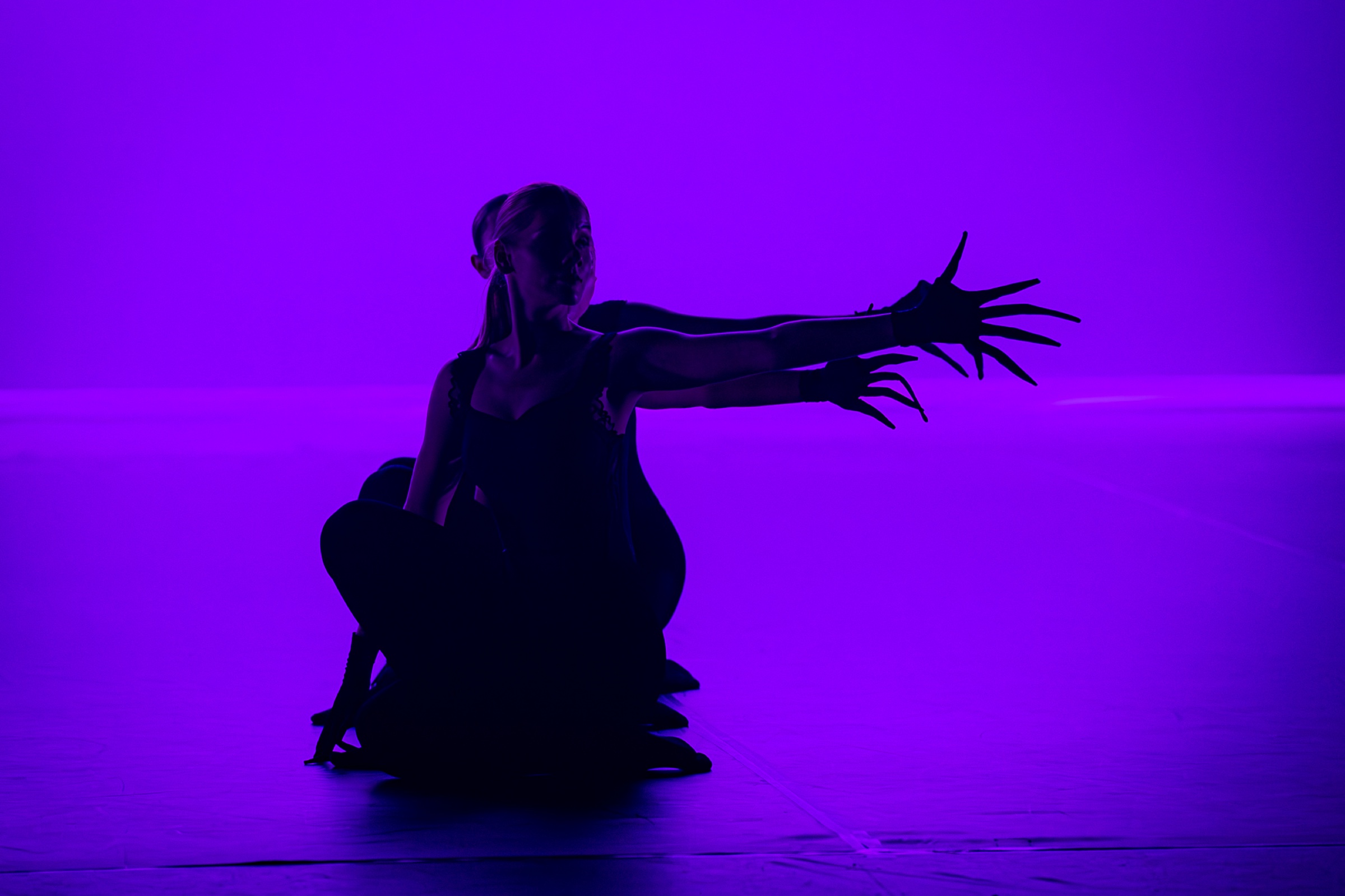 LotusLand performance still 6